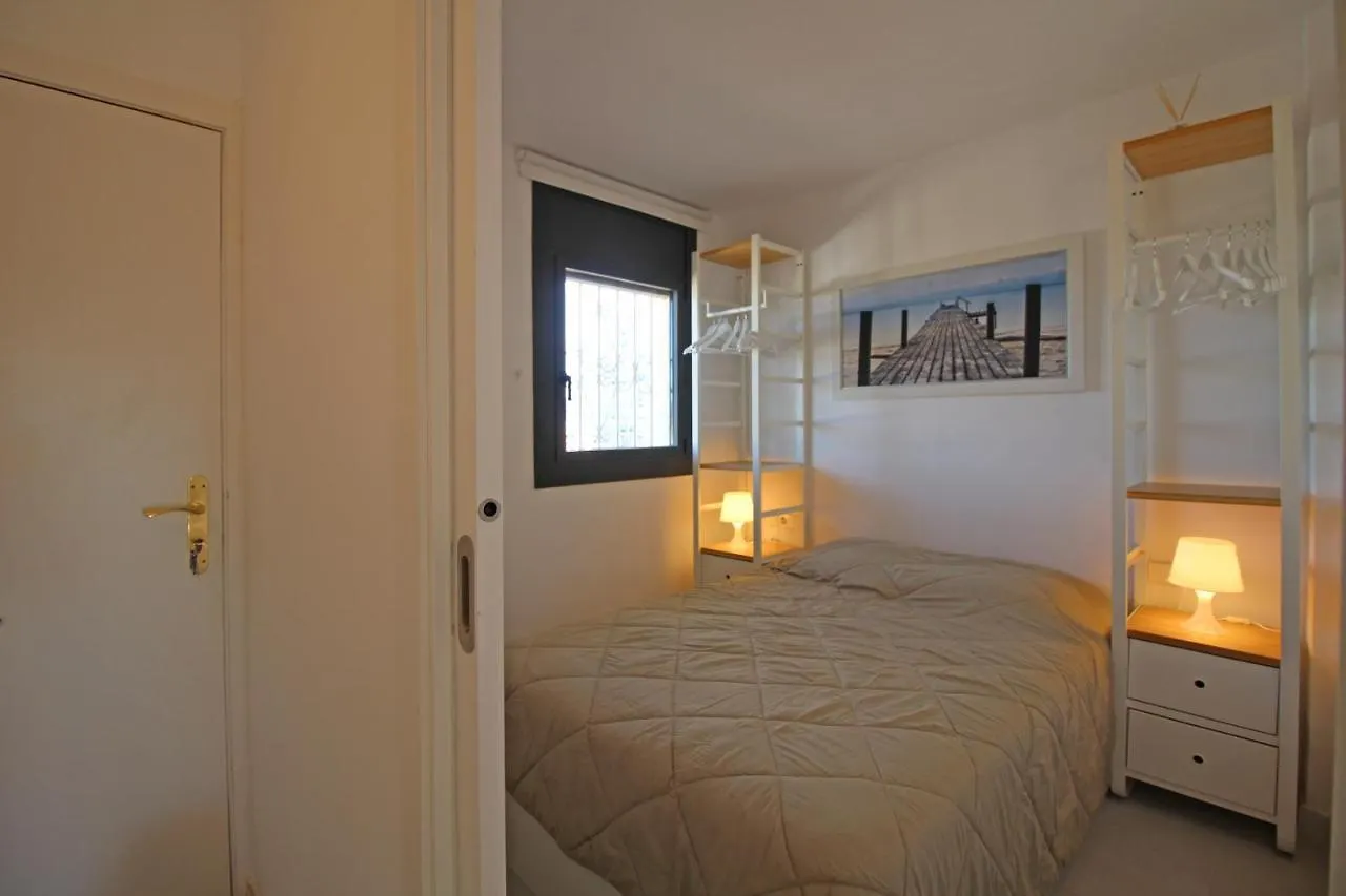 Basic Comfort Apartamento Muga Park 0116 Empuriabrava 0*,  Spain
